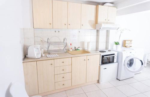 Dimitra's cosy studio in old town with backyard - Foto 6