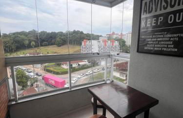 Bom retiro · 6 km Aeroporto/ 1 km do Shopping Garten/2km Square - Photo 4