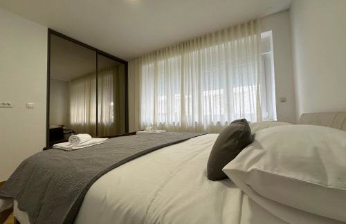 Emily at CITY CENTER - Foto 30