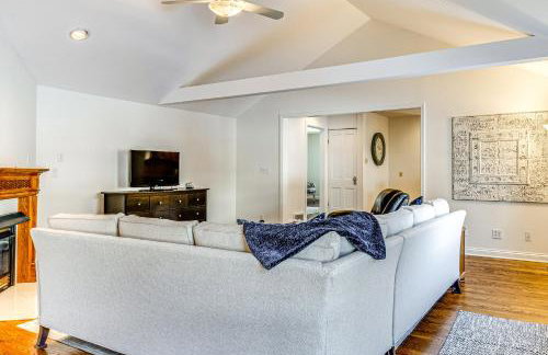 Walk to Main St and Parks Zionsville Village Home - Foto 4