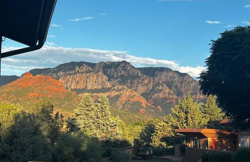 Sedona Uptown Gem!Large yard w grass and shade trees! Views!! NEW! BARREL SAUNA!!! Close to trails, walk to Uptown Sedona, restaurants and shopping - Foto 37
