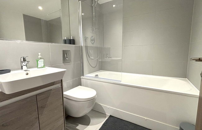 Modern 2 bed With Parking - Grand Exchange Bracknell - Foto 37