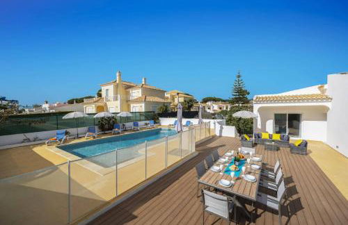 Villa Duas Sentinelas by Villa Plus - Photo 10