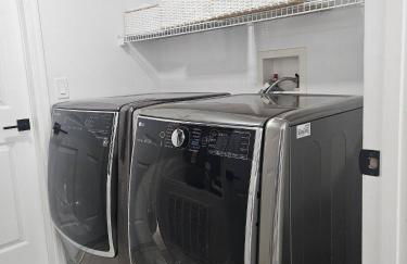 Once upon a good stay - 7 Beds Pool Home by Disney - Foto 32