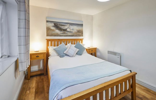 Host Stay Camwy Cottage - Photo 1