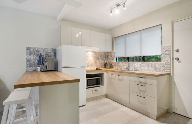 Tropical Unit with Private Fenced Garden Close to The Beach 3 - Foto 6