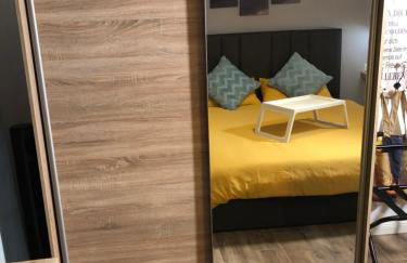 Stylisches Maybach Appartement mit Terrasse für 5 Personen, 5 Betten, große Kochinsel, Homeoffice mit 250Mbit WLAN - Foto 24