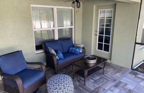 Gone Coastal! Large Heated pool home 30 min from beaches! - Foto 53