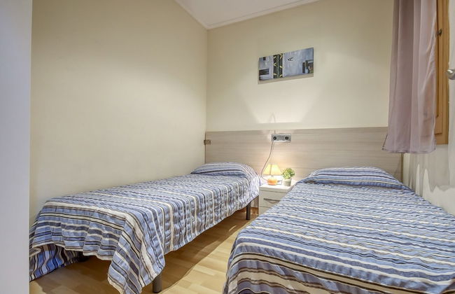 Apartment With View in Roses - Photo 11