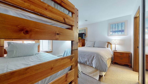 Serene Sierra Sanctuary - Experience Mammoth Magic - Foto 4, Habitación