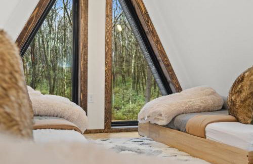 Hot Tub Sauna Spacious Backyard Luxury - Photo 23