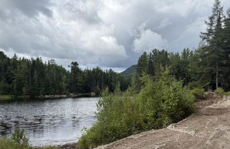 White Birch Mirror House at FarAway Pond - Foto 2