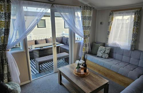 Modern Caravan - Park Dean-Camber Sands - sleeps 6- ENTERTAINMENT PASSES NOT INCLUDED - Foto 4