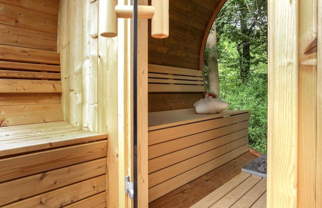 Cosy Holiday Home With Private Sauna - Photo 11