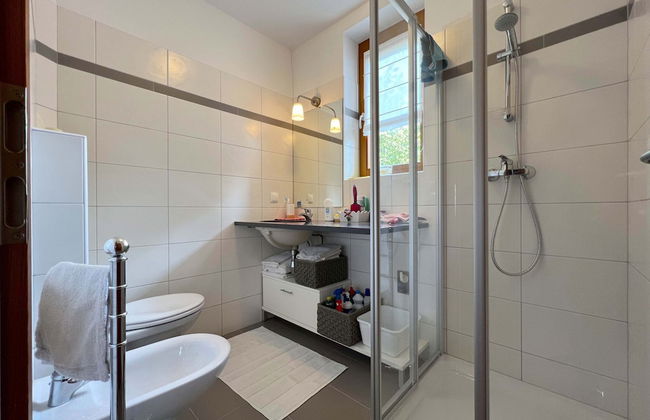 Central Vacation Apartment With View - Photo 9