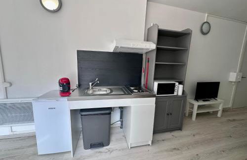 001 T2 Immeuble Persévérance - Foto 5