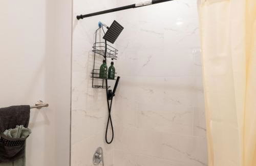 4 New Apts - 3 Bed Apt 1st Floor & 3 Bed Apt 2nd Floor - 1 Bed Studio Apt Ground Floor & 1 Bed Studio Apt Ground Floor near Penn Station EWR Airport Beth Israel Hospital Manhattan NYC - Foto 16