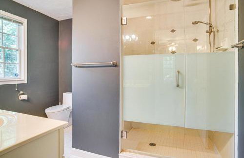 3 Mi to Megansett Beach Home with Pool and Game Room - Foto 16