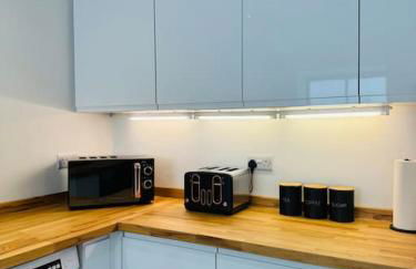 Apartment with Balcony near Chatham Dockside - Foto 39