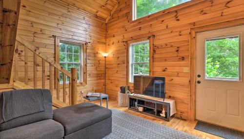 Cozy Boone Cabin with Deck Close to Downtown! - Foto 5
