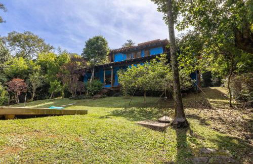 Casa espaçosa com piscina ampla e churrasqueira perto de São Paulo - Foto 64