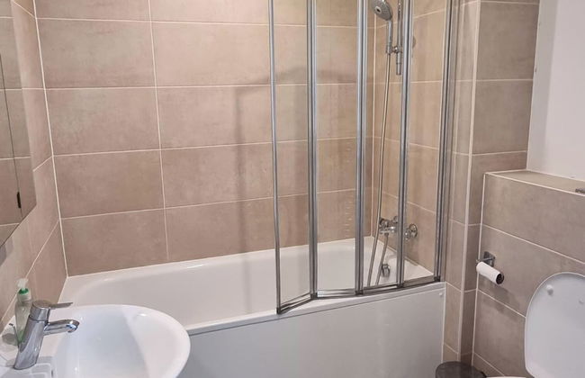 Double Bedroom in London - Foto 7