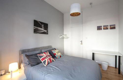 Large Modern Spacious House 6 Bedrooms 5 Bathrooms - Foto 17