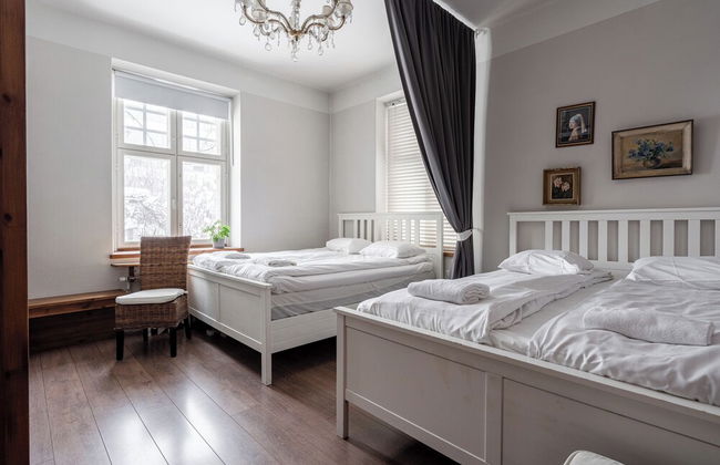 Historical Downtown Home with Parking and Steam Sauna - Photo 6