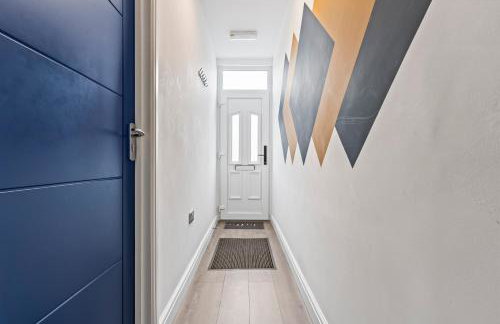 4 Beds 3 Bath (2-ensuites) Free Parking 75Mbps - Foto 32