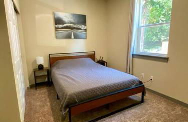 NEW Modern Cabin! 5mi to Mt Rainier National Park! Hot Tub & Wifi - Foto 9