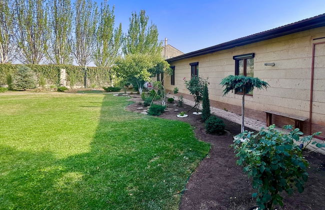 4 Bed Villa Estate Sleeps 7 - Pool, Garden, Sauna - Photo 38