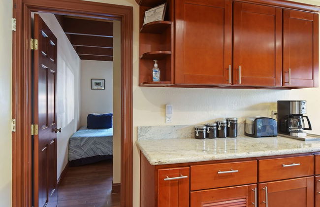 Tahoe City Getaway Minutes From Lake and Activities - Photo 22