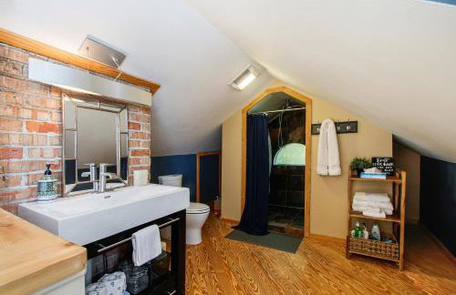 Lake Michigan Retreat- Upper Duplex - Photo 30