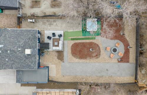 The ColoRadical Crashpad with Hot Tub & Fire Pit - Foto 43