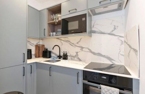 The Compact Caledonian Flat - Haymarket - Foto 12