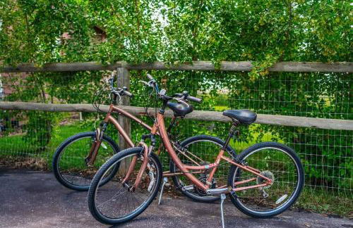 Upscale Hot Tub Wildlife Views - Photo 44