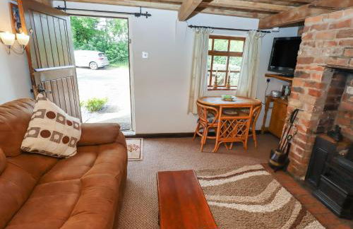 Woldsend Cottage - Photo 4