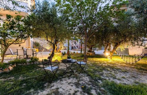 Kitries Summer Getaway - Eden Seaside Suite - Photo 25