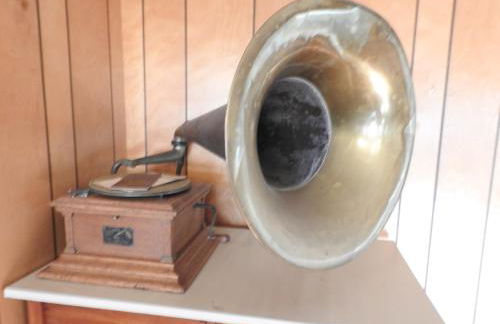 Miners Choice 3 Bedroom on Main St Bonus Rooms Sleeps up to 9 TV WIFI Piano - Foto 47