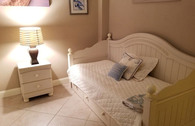 Surf Club I, 1405 2 Bedroom Condo by RedAwning - Photo 4