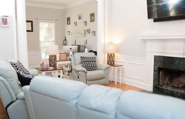 Stately Stradford Home Masters Rental - Foto 21