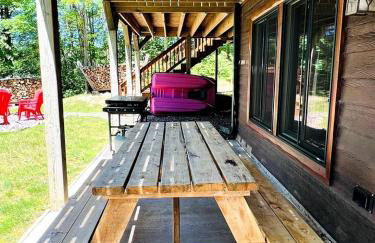 Cozy Lakefront Retreat with Game Room, Outdoor Living and Dock in Wisconsin - Foto 14