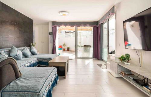 Big Villa Tauro with Private Heated Saltwater Pool & Jacuzzi & BBQ & Game Room & Arcade Games - Foto 29