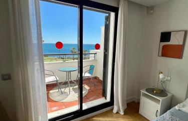 BEACHFRONT Penthouse Luxury - Photo 48