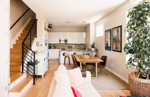 Modern Comfort w Mountain Views - Pet-Friendly - Foto 6