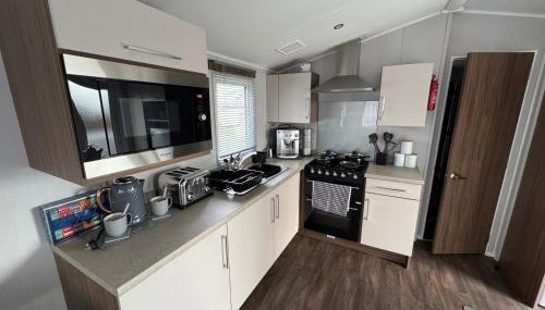 Haggerston Castle - Caravan - Sleeps 6 - Parking - Foto 3