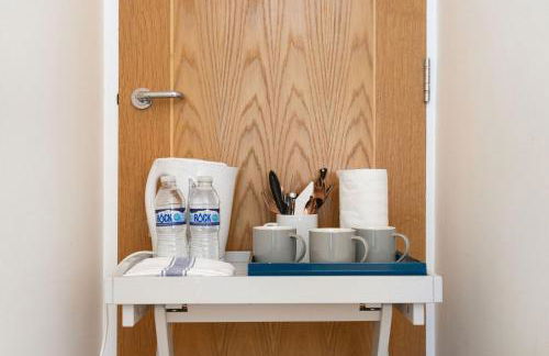 GuestReady - Relaxing Ensuite Room with Balcony - Foto 12