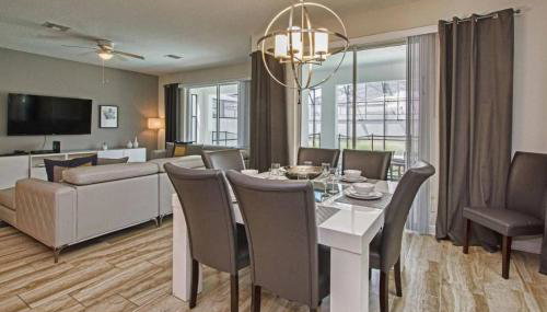 Spacious 6 Bed Home With Pool in Prime Storey Lake - Foto 4