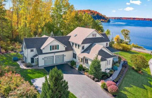 Artemis Lakehouse - Hot Tub, Lakefront & Racetrack - Photo 6