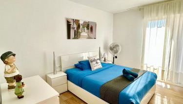 Boutique Apartment by the Sea - Photo 5